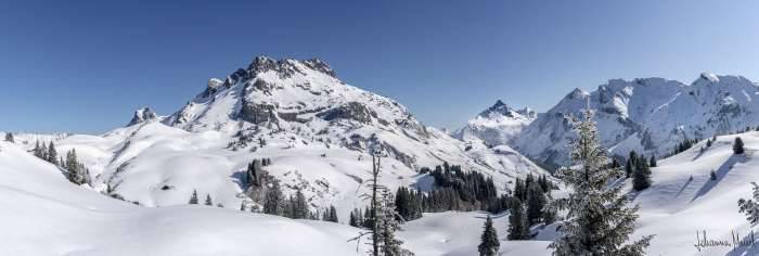 Panoramaansicht-mit-Karhorn