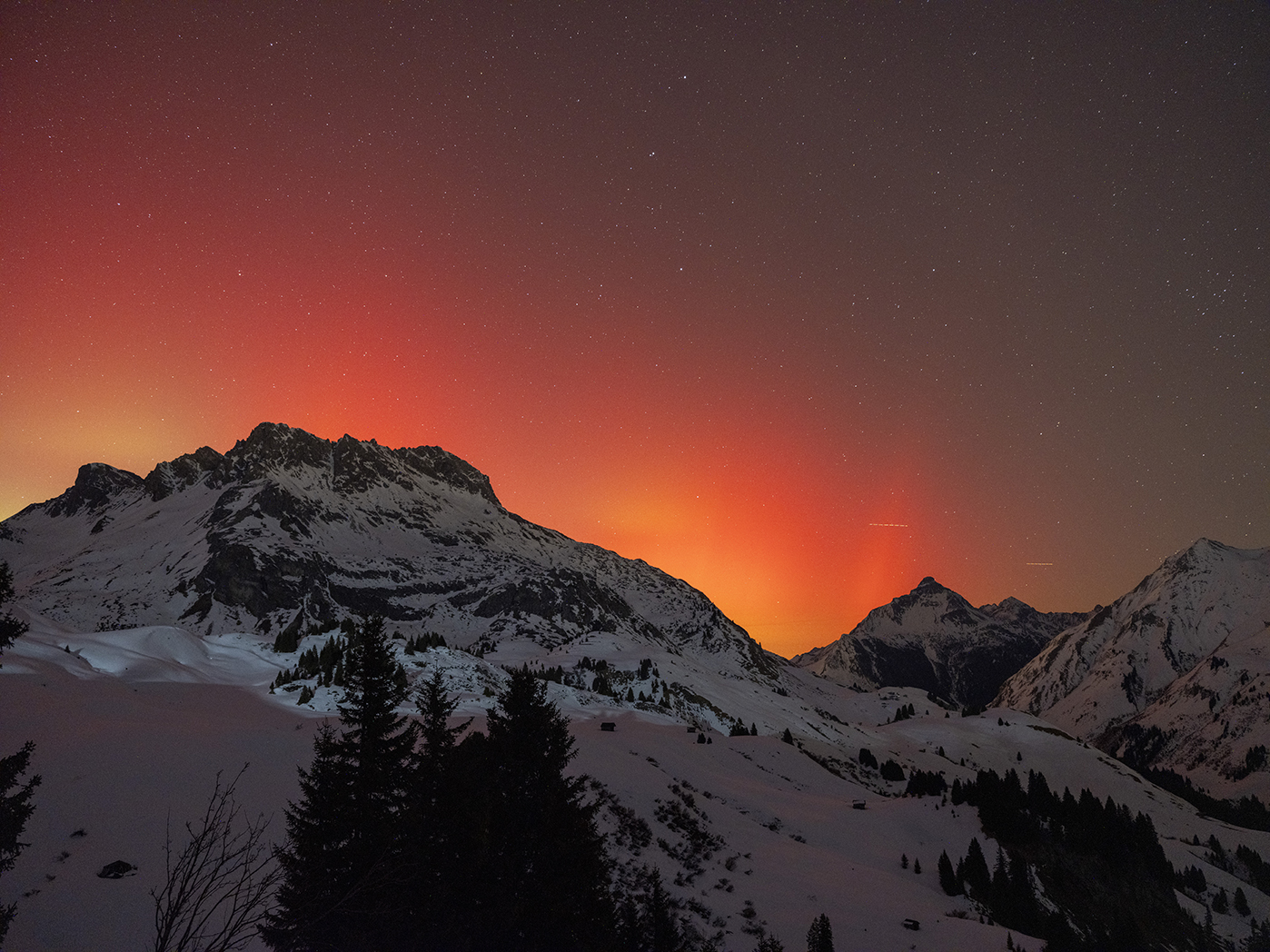 Polarlichter-ueber-Oberlech@Johannes-Muxel